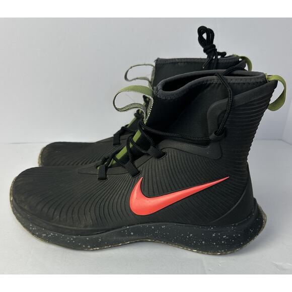 Nike Binzie Waterproof Rain Boots Youth Boys Size 7Y Black Red Swoosh BQ5380 001 - Picture 1 of 6